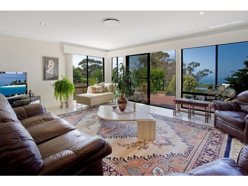 10 Mackillop  Ct, Tura Beach NSW 2548