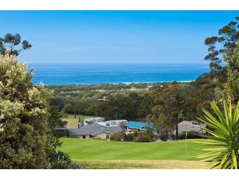 10 Mackillop  Ct, Tura Beach NSW 2548