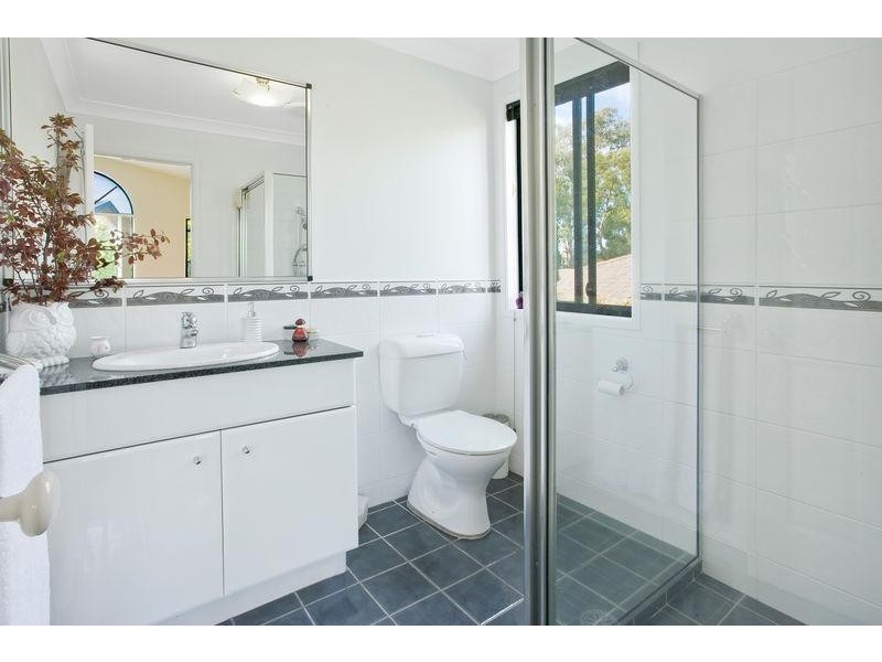 10 Mackillop  Ct, Tura Beach NSW 2548