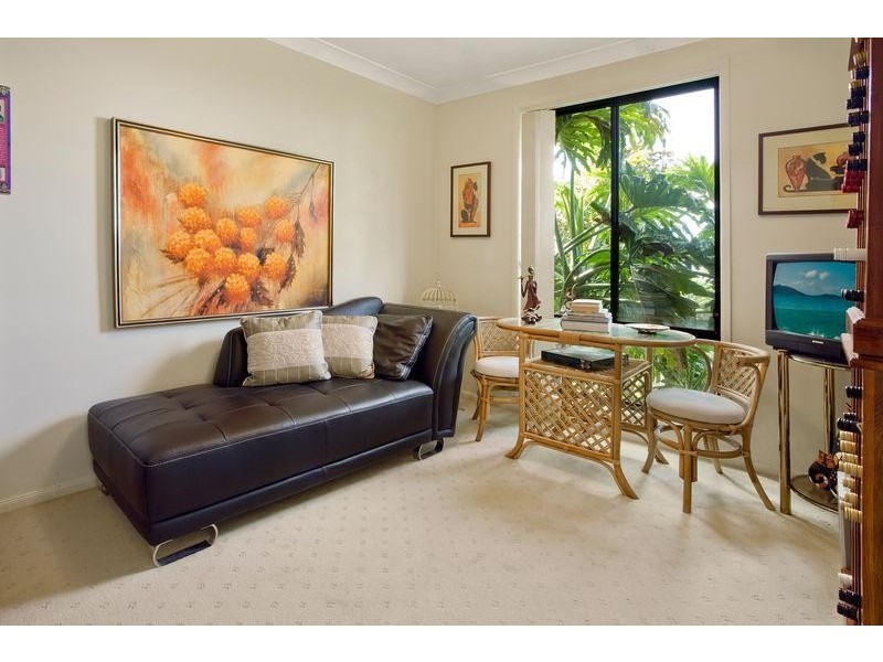 10 Mackillop  Ct, Tura Beach NSW 2548