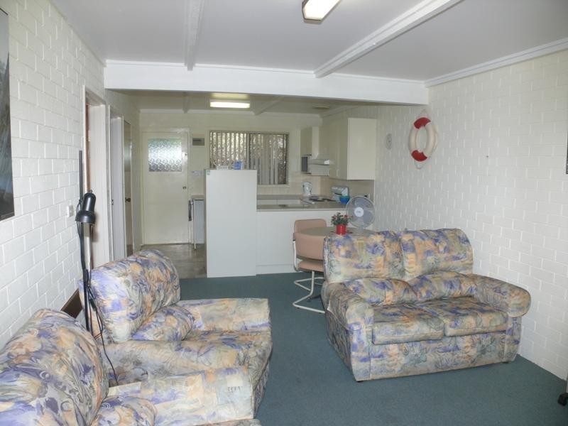 2/37 Ocean Dr, Merimbula NSW 2548