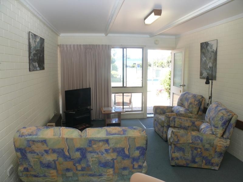 2/37 Ocean Dr, Merimbula NSW 2548