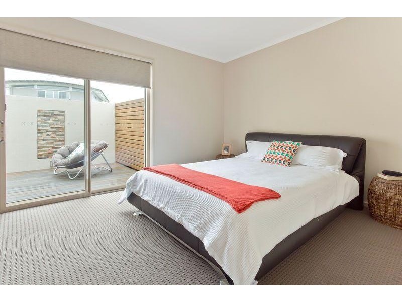 4 Lakeview Ave, Merimbula NSW 2548