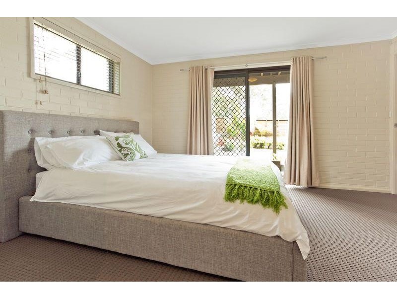 4 Lakeview Ave, Merimbula NSW 2548