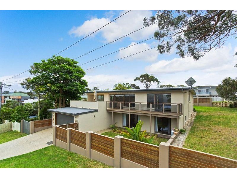 4 Lakeview Ave, Merimbula NSW 2548