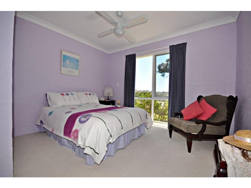 7 Caldy Pl, Tura Beach NSW 2548