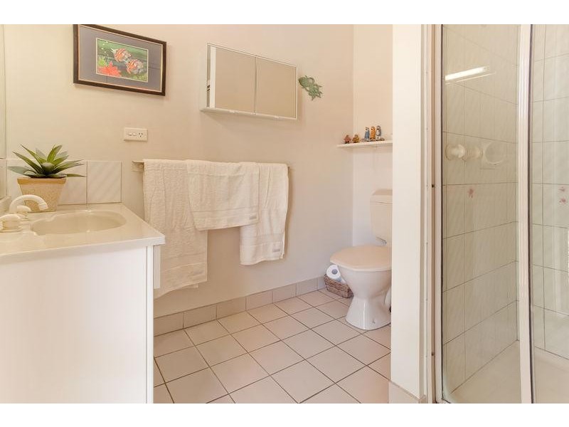 15 Flora Ct, Tura Beach NSW 2548