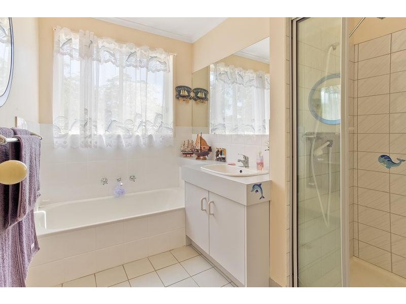 15 Flora Ct, Tura Beach NSW 2548