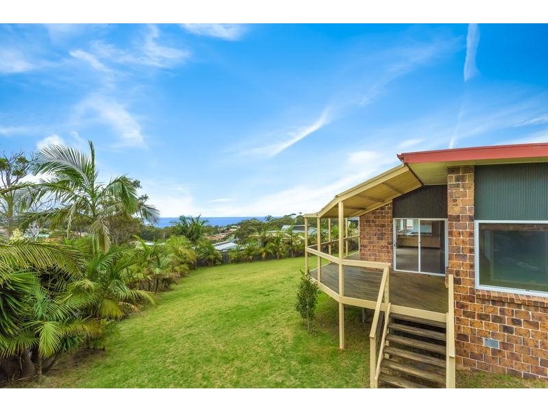 5 Emily Lane, Tura Beach NSW 2548