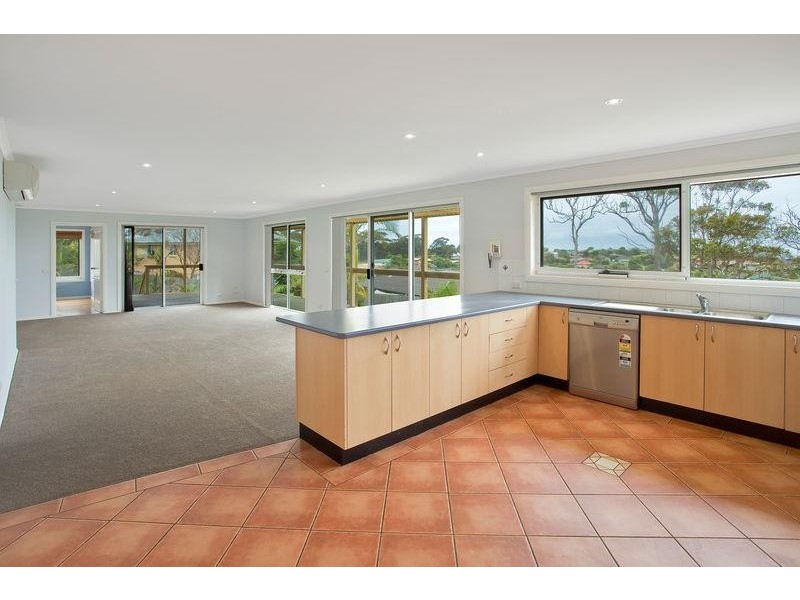 5 Emily Lane, Tura Beach NSW 2548
