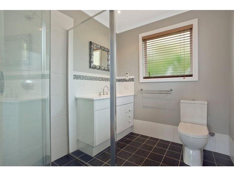 5 Emily Lane, Tura Beach NSW 2548