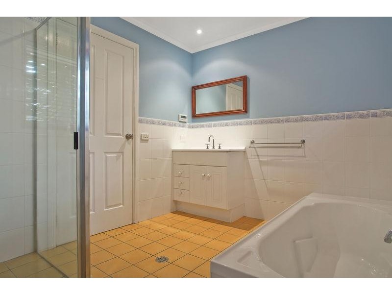 5 Emily Lane, Tura Beach NSW 2548