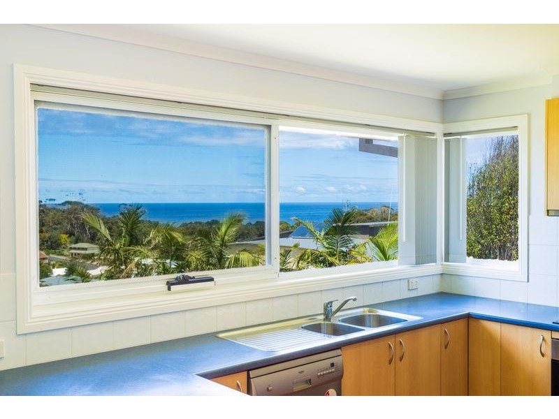 5 Emily Lane, Tura Beach NSW 2548
