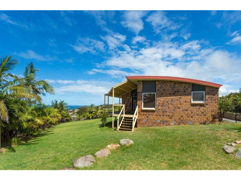 5 Emily Lane, Tura Beach NSW 2548