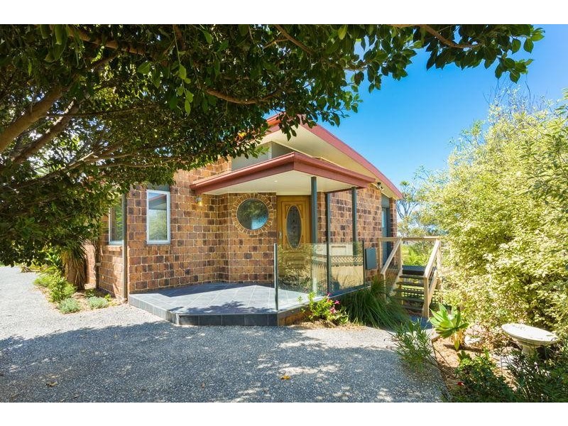 5 Emily Lane, Tura Beach NSW 2548