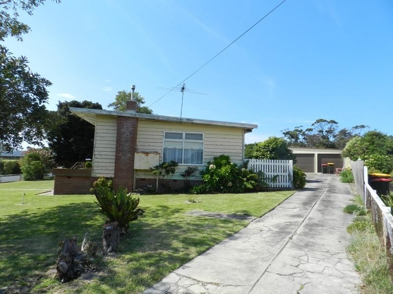 8 Wyeebo St, Merimbula NSW 2548