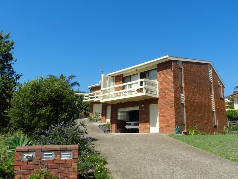 2/4 Banksia Ct, Tura Beach NSW 2548