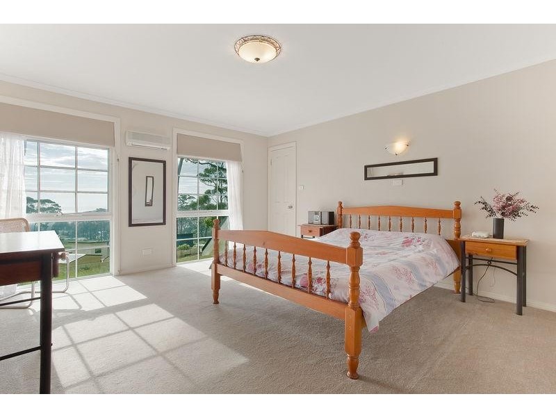 5 Kookaburra  Ct, Tura Beach NSW 2548