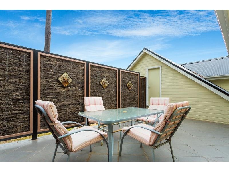 5 Kookaburra  Ct, Tura Beach NSW 2548