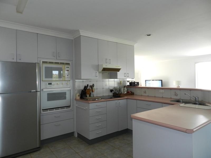 20 Pacific Way, Tura Beach NSW 2548