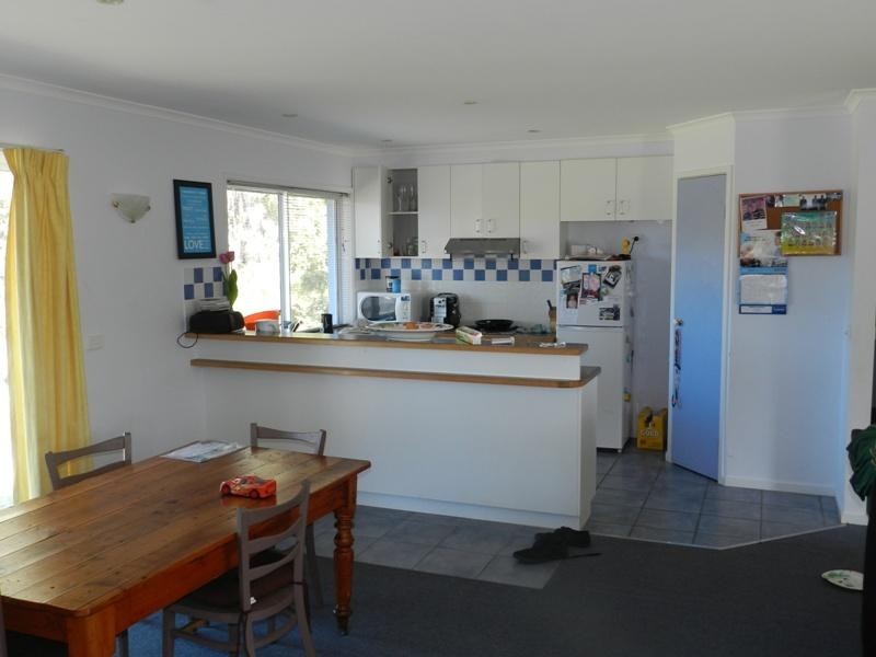 28 Elizabeth Pde, Tura Beach NSW 2548