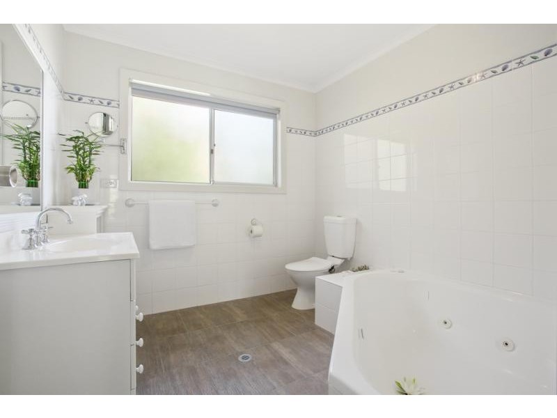 5 Leumeah  St, Pambula Beach NSW 2549