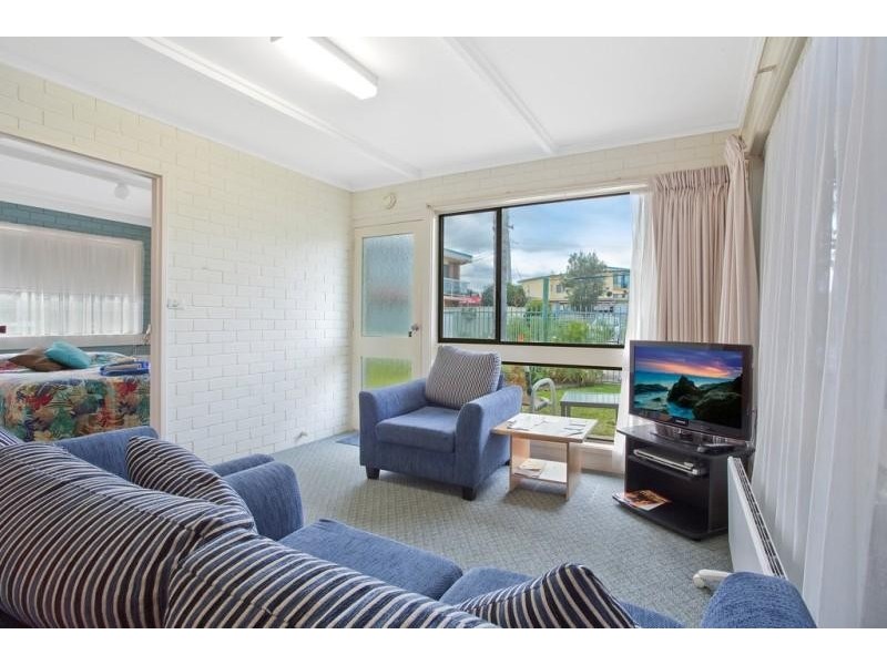 1/37 Ocean Dr, Merimbula NSW 2548