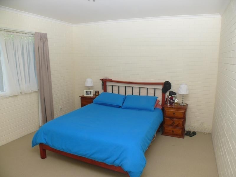 2/11 Kyeamba  St, Merimbula NSW 2548