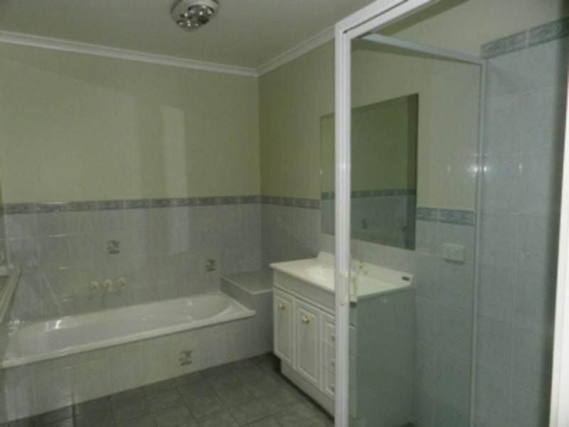 2/68 Golf  Cct, Tura Beach NSW 2548