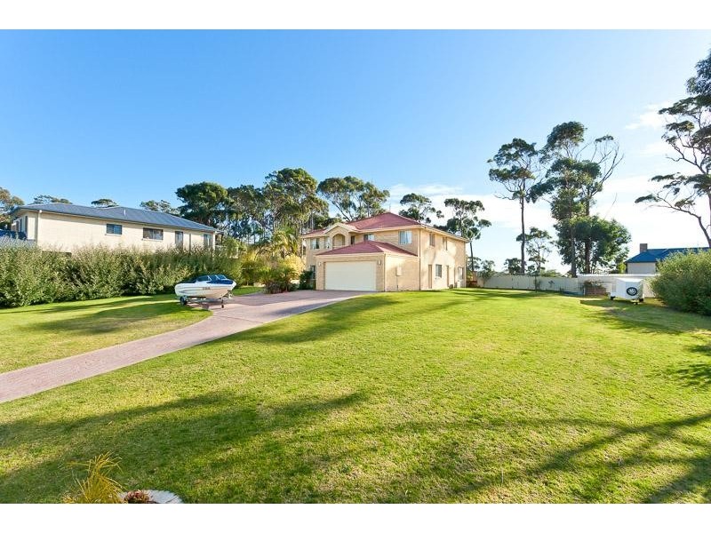 21B Elizabeth  Pde, Tura Beach NSW 2548