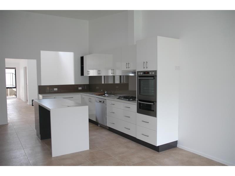 2/28A Elizabeth  Pde, Tura Beach NSW 2548