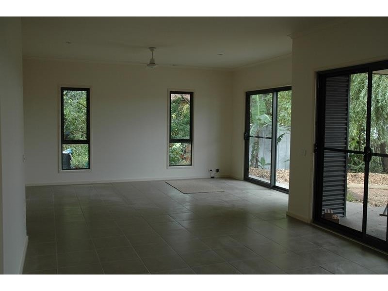 7 Dolphin Cres, Eden NSW 2551