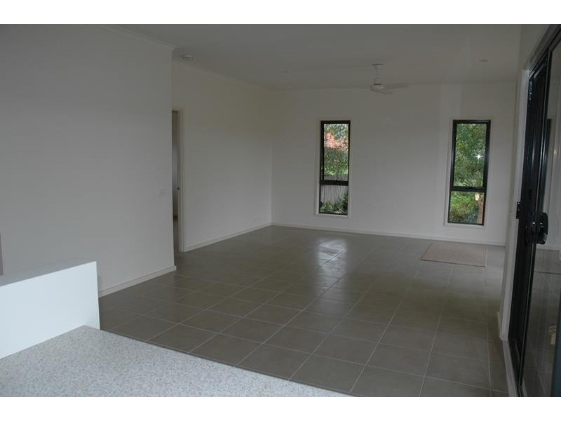 7 Dolphin Cres, Eden NSW 2551