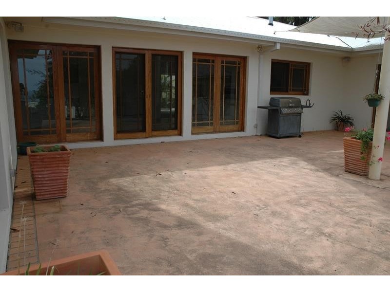 11 Wallaby Way, Tura Beach NSW 2548