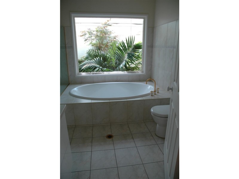 11 Wallaby Way, Tura Beach NSW 2548