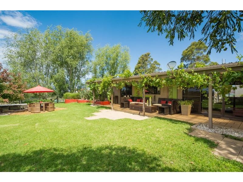 51 Mcgraths Rd, Lochiel NSW 2549