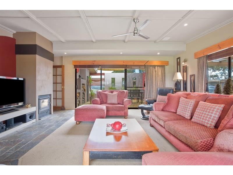 51 Mcgraths Rd, Lochiel NSW 2549