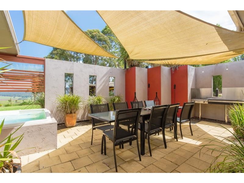 51 Mcgraths Rd, Lochiel NSW 2549