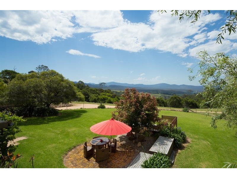 51 Mcgraths Rd, Lochiel NSW 2549
