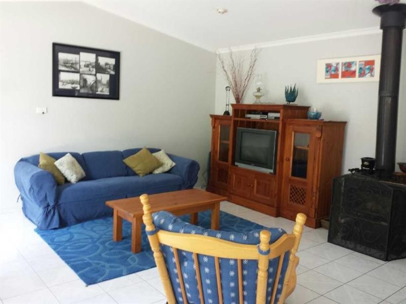 6 James Cook Ct, Tura Beach NSW 2548