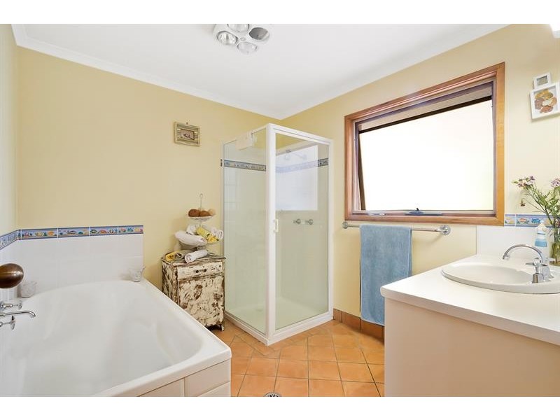 14 Camilla Ct, Mirador NSW 2548