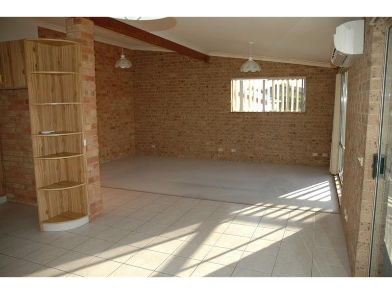 16 Pitt  St, Pambula NSW 2549