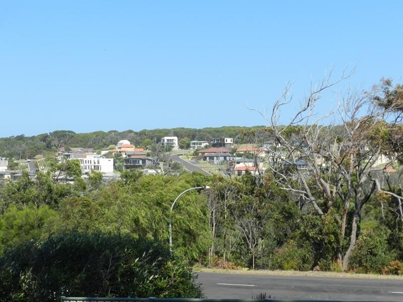3 Casey Jayne Ct, Tura Beach NSW 2548