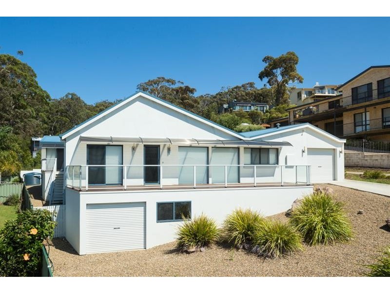 34 Jinjera Pde, Pambula Beach NSW 2549