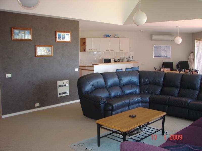 51 Jinjera Pde, Pambula Beach NSW 2549
