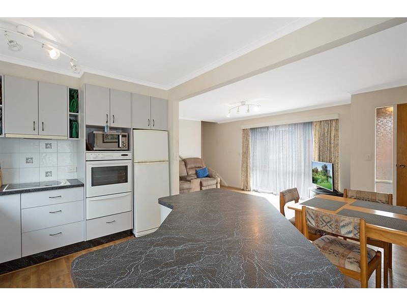 5/3-5 Yarrawood Ave, Berrambool NSW 2548