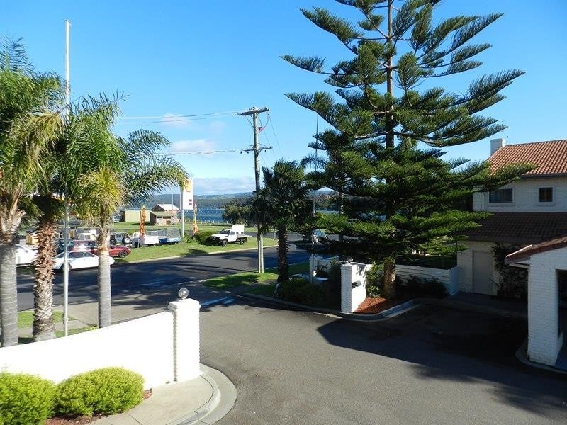 18/68 Arthur Kaine Dr, Merimbula NSW 2548