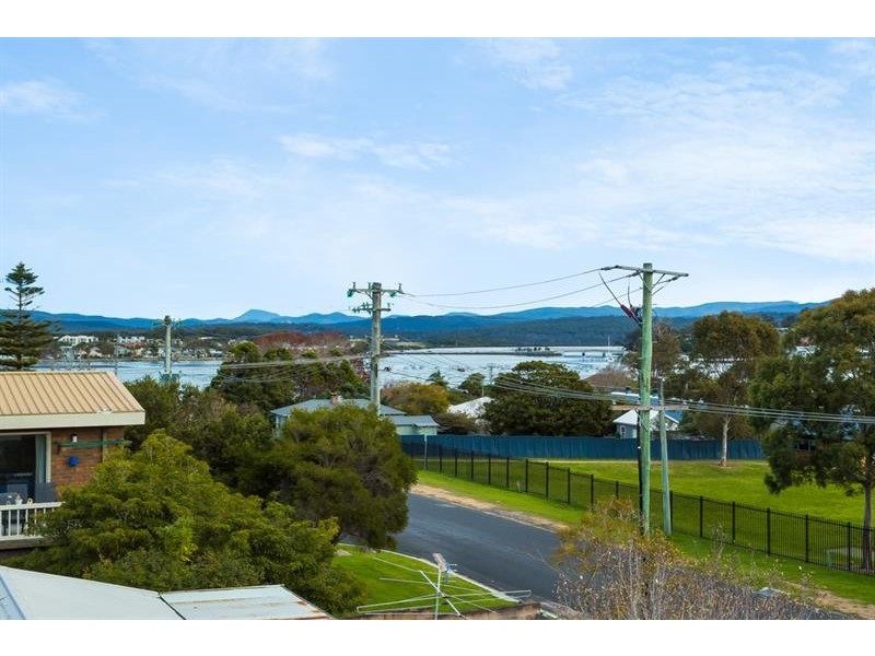 12 Henwood St, Merimbula NSW 2548