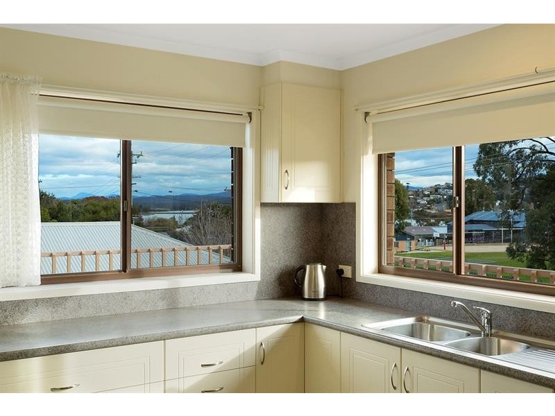 12 Henwood St, Merimbula NSW 2548