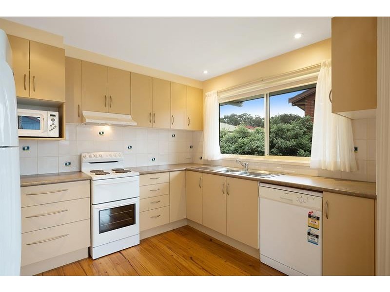 7C Surf Cir, Tura Beach NSW 2548
